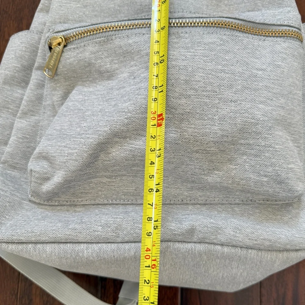 Herschel Supply Co Nova Backpack‎ Gray Canvas Gold Zip Red Stripe Lining 16”x12”